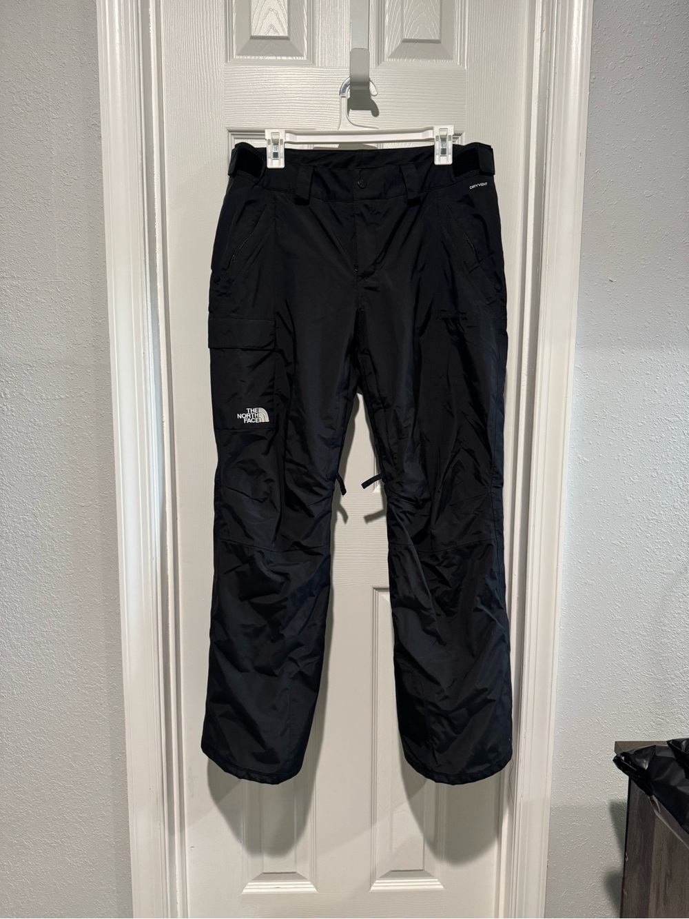 The North Face Women’s Black Cargo Snow Pants